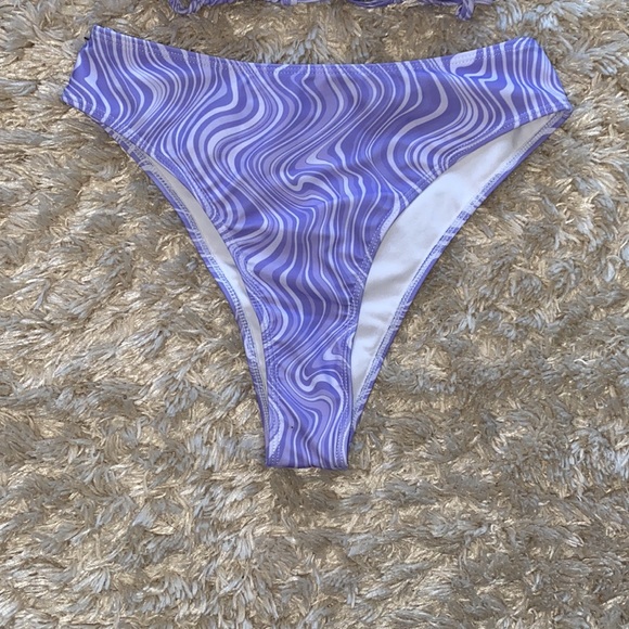 NWT SHEIN Purple Swirl Bikini - Picture 4 of 9